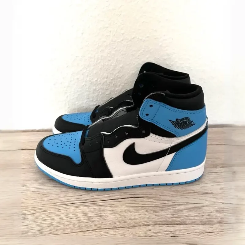 Air Jordan 1 Retro High OG “UNC Toe” Men’s Sneakers (DZ5485-400)